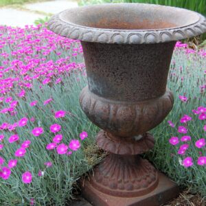 Rusty Patina on Planter Rusty Patina 1